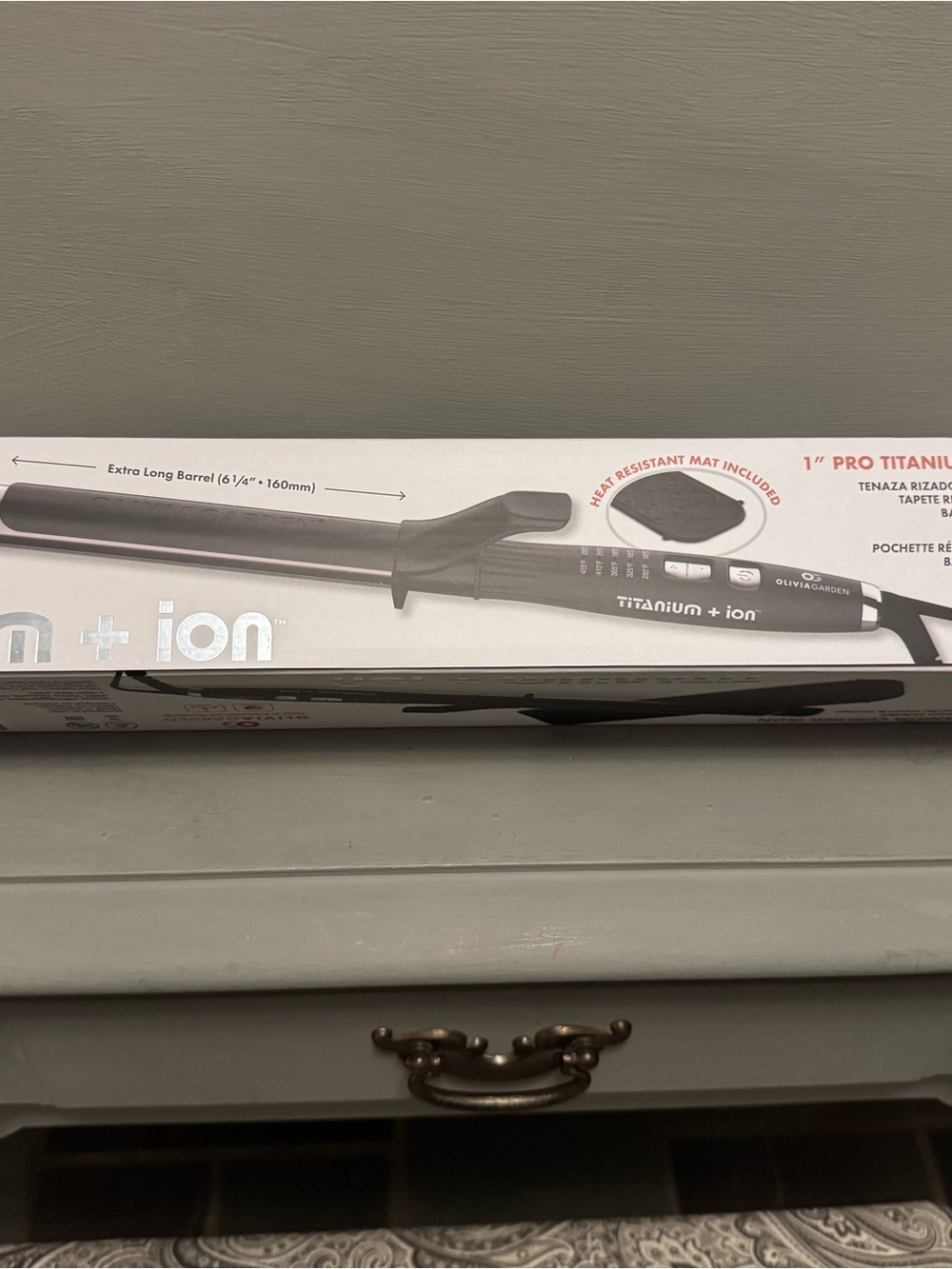 Olivia Garden Titanium 1” barrel curling iron- new in box